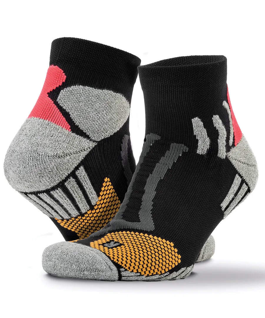 Technical compression sports socks – Black